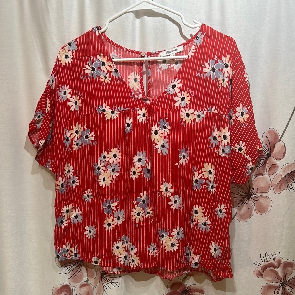 MADEWELL Women’s Red Blouse with Flower Pattern Size Medium - Picture 2 of 8